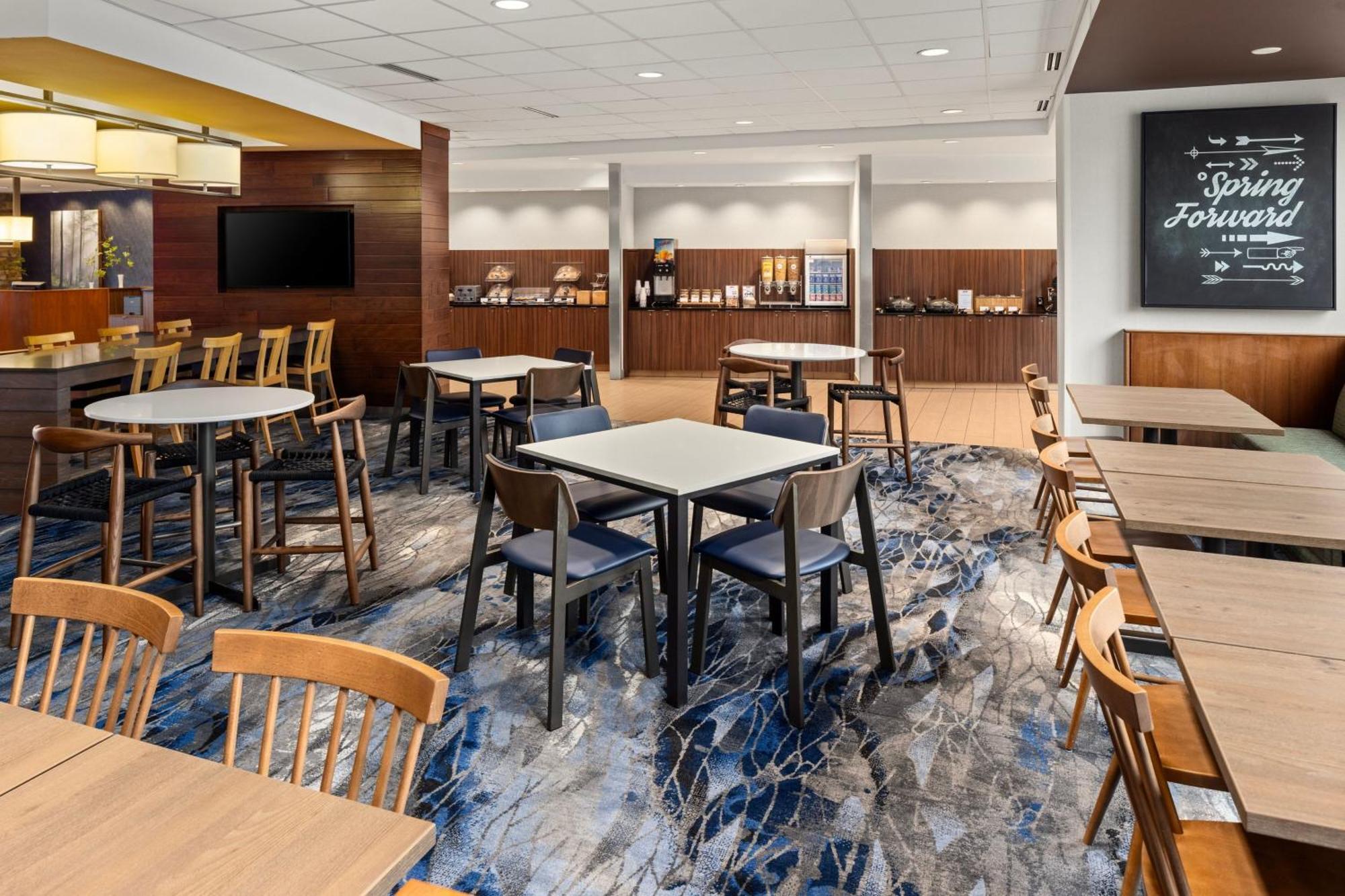 Fairfield Inn & Suites By Marriott Waterloo Cedar Falls Kültér fotó
