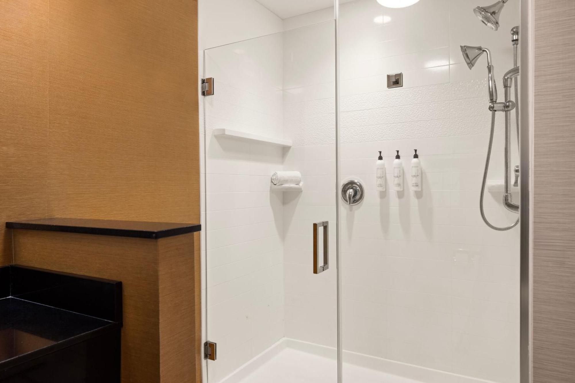 Fairfield Inn & Suites By Marriott Waterloo Cedar Falls Kültér fotó