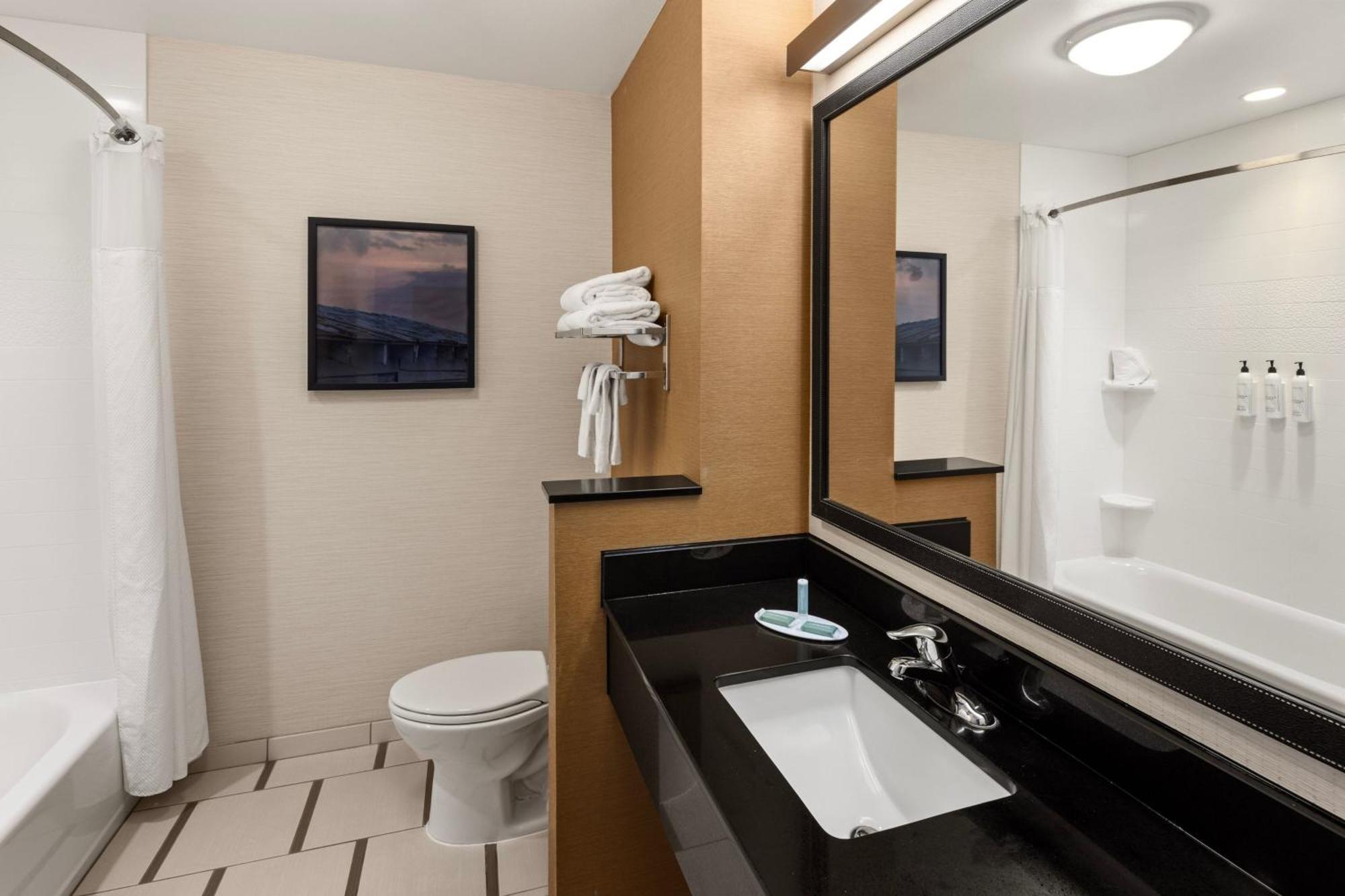 Fairfield Inn & Suites By Marriott Waterloo Cedar Falls Kültér fotó
